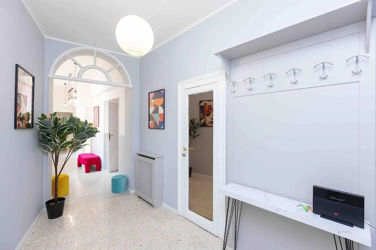 Апартаменты Iron Flat Spagna Steps Рим